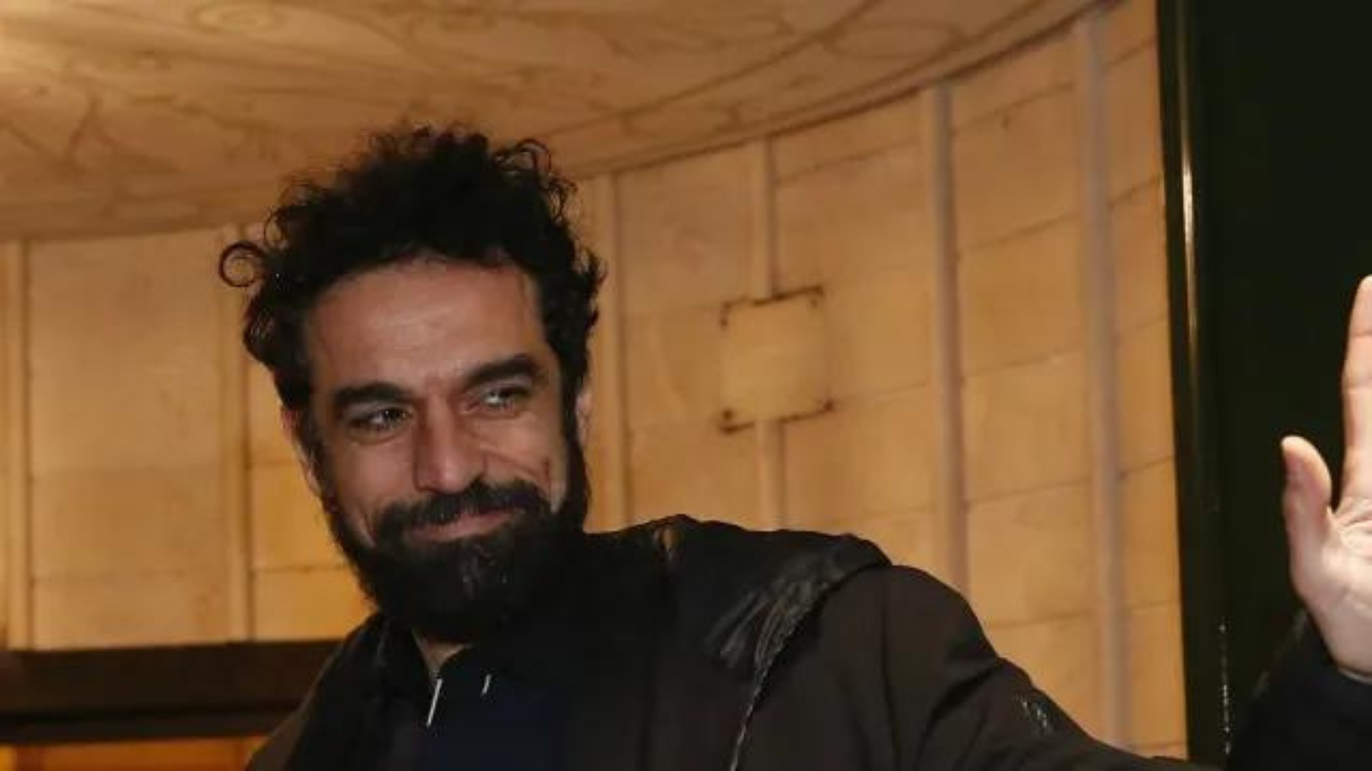 Dino Giarrusso entra nel Pd: l’ex Iena candidato a Palazzo degli Elefanti?<br>La segretaria etnea: «Da lui finora nessuna richiesta di tesseramento»