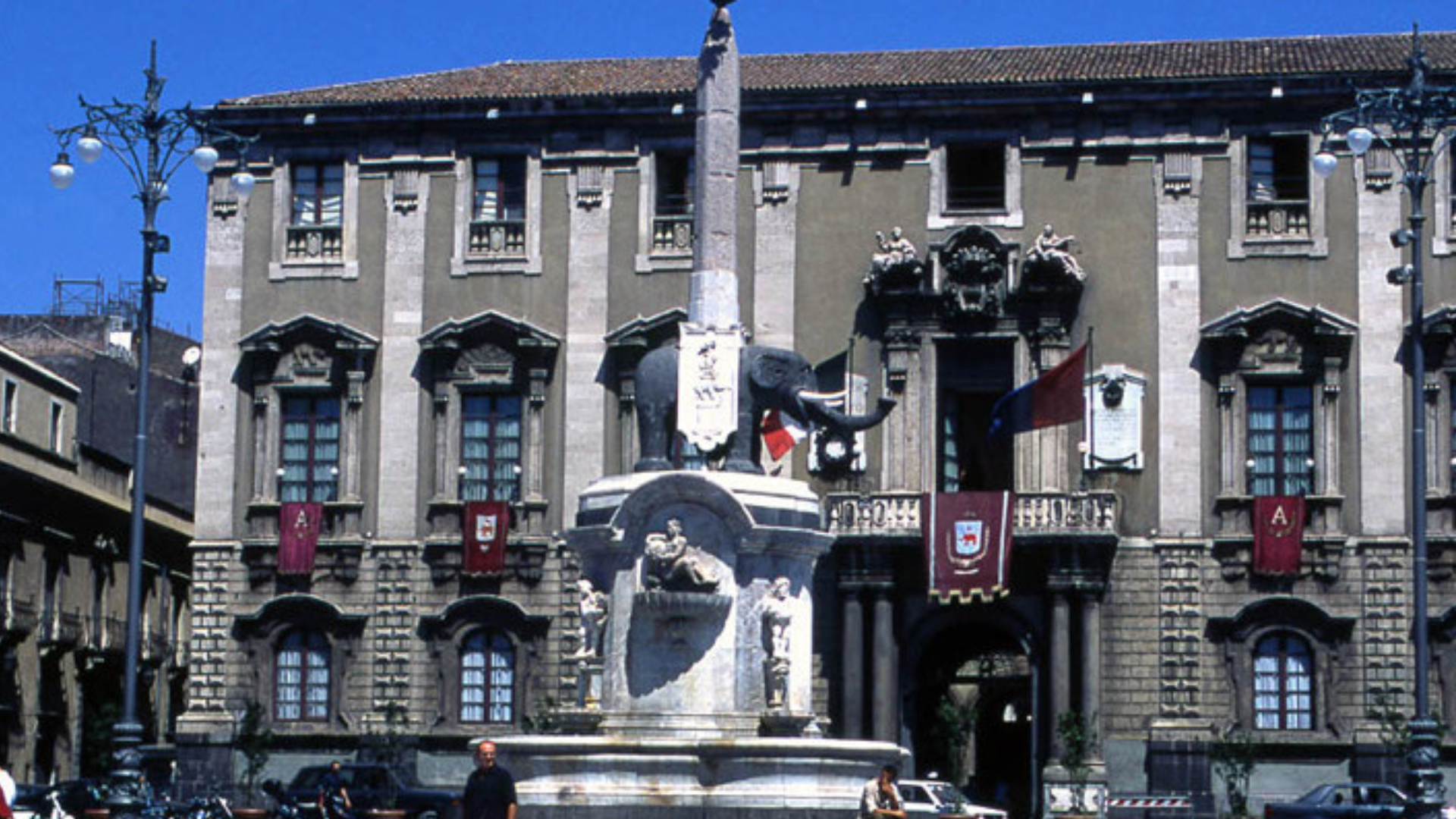 Il Consiglio dice no allo stralcio delle cartelle esattoriali ed evita il danno erariale<br>«A quanto ammonta il credito vantato? Nessuno può essere in grado di saperlo»