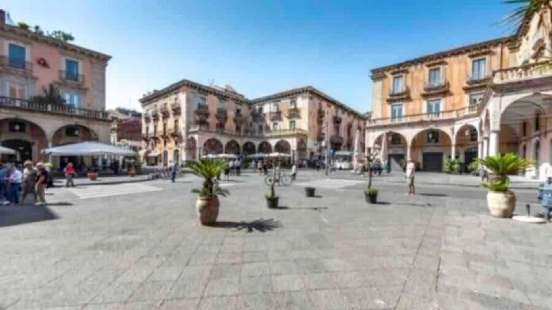 Piazza Mazzini pedonale, la nota stampa del Comune<br>«Dobbiamo riscoprire l’orgoglio dell’appartenenza»