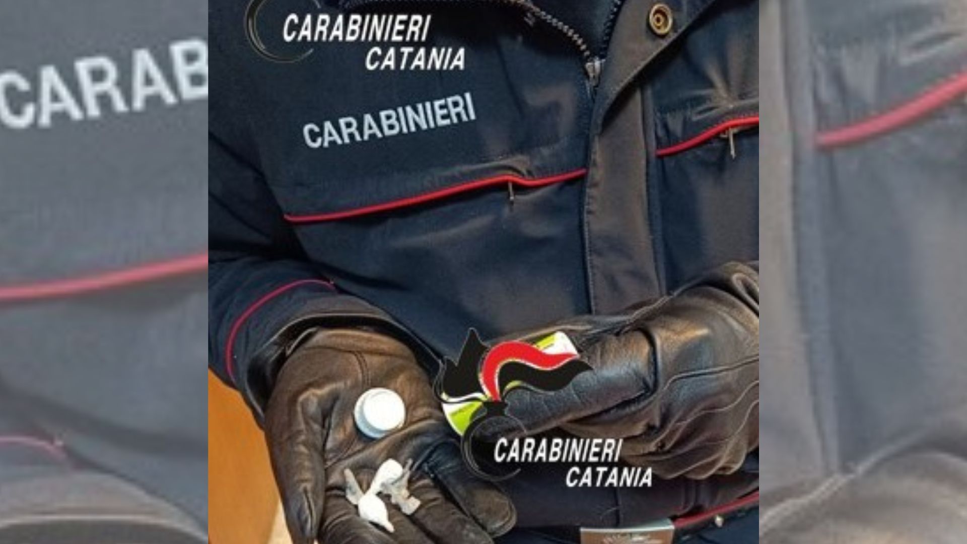 Detenzione e spaccio di cocaina, giovane arrestato in flagranza<br>Rinvenute undici dosi di droga nascoste in dispenser medici