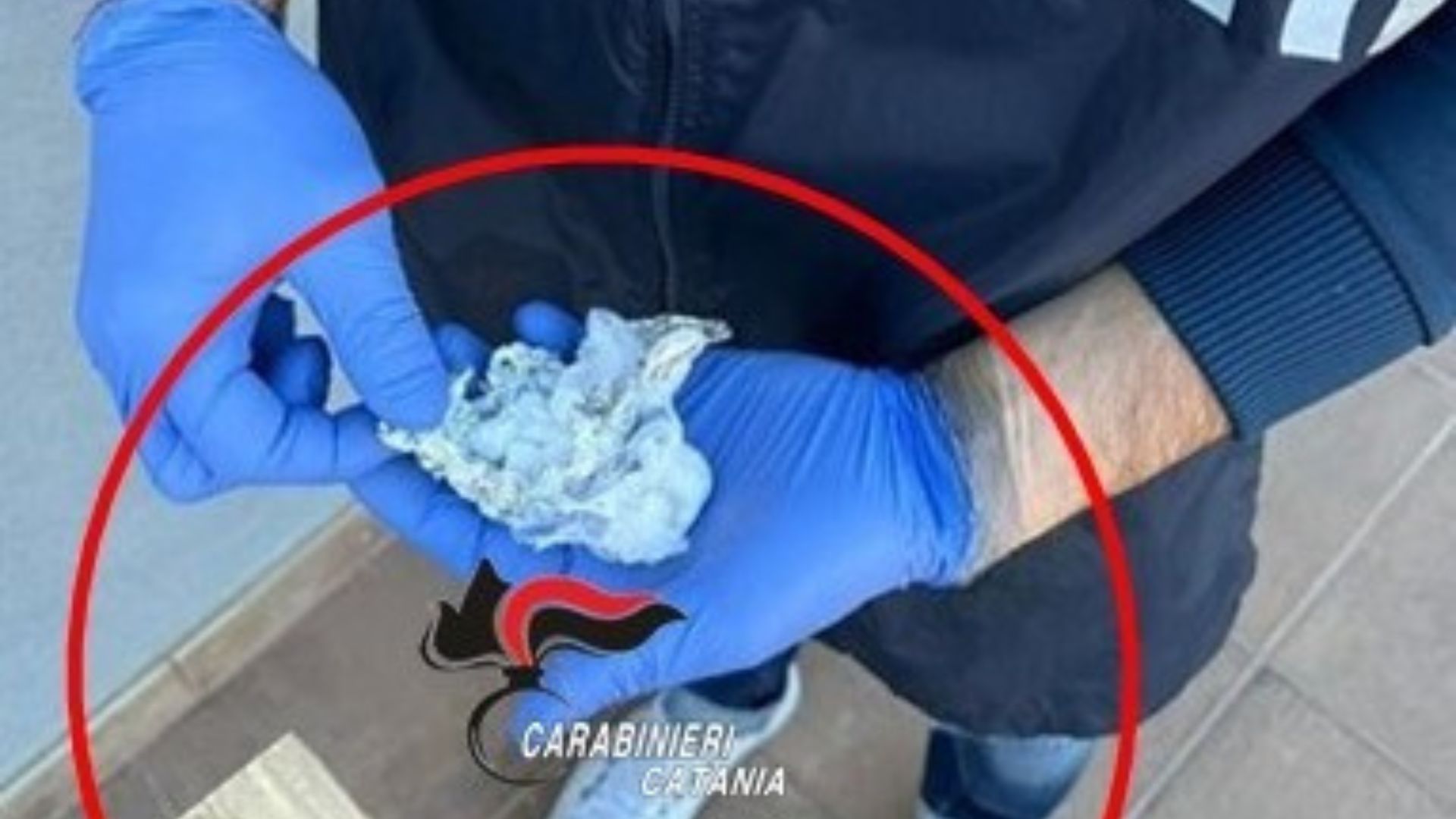 Spacciava Mdma e Ketamina al Castello Ursino<br>Pusher arrestato e le droghe sono state sequestrate